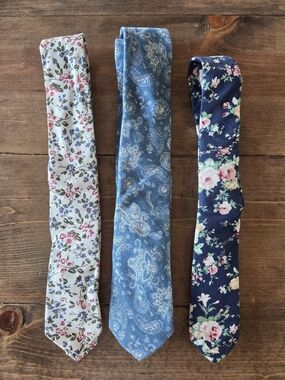 Set Of 3 Cotton Men's Floral and Paisley Slim Ties - Blue, Navy, Cream
